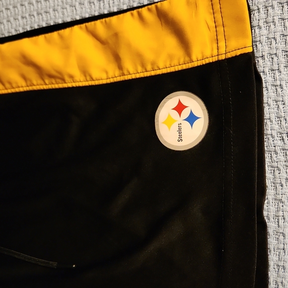 steelers shorts - Picture 4 of 4